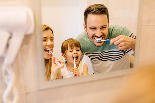 Keep Your Family Smiles Healthy This Winter